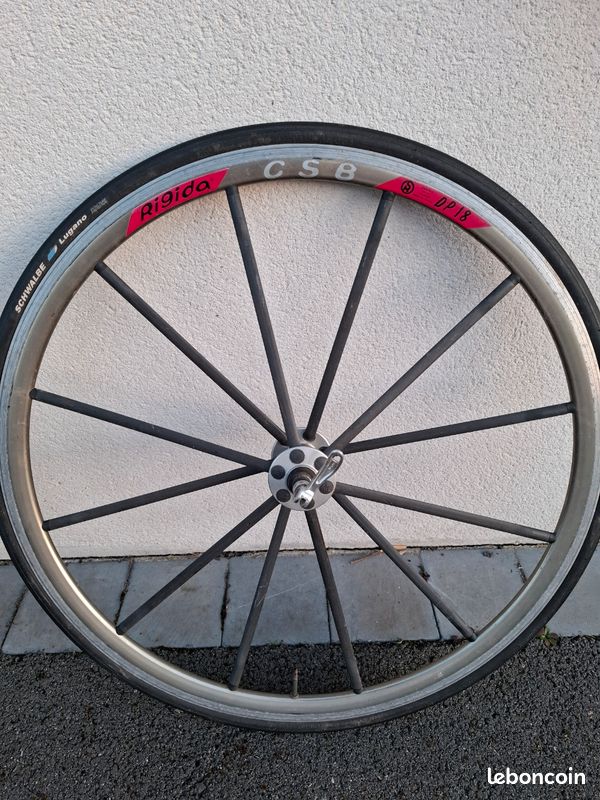 Déstockage ! Paire de roues course 700C RIGIDA CSB à pas cher