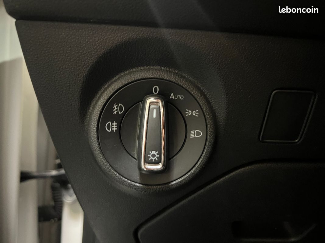SEAT LEON ST STYLE 1.6 TDI 115 Start/Stop (image 23)