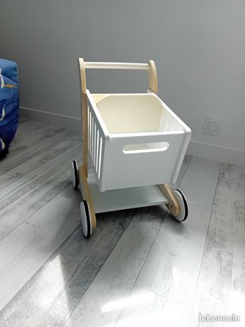 Grand chariot de course porte poupée en bois blanc - Jeux & Jouets