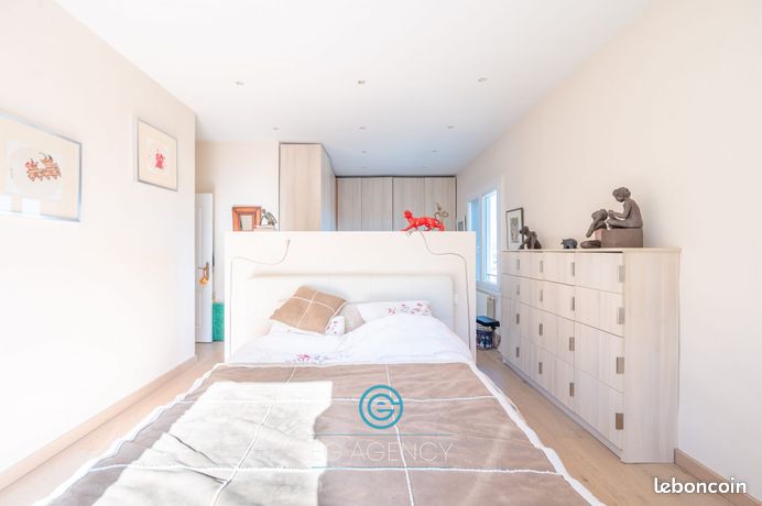 Appartement 4 pièces 103 m² — 14