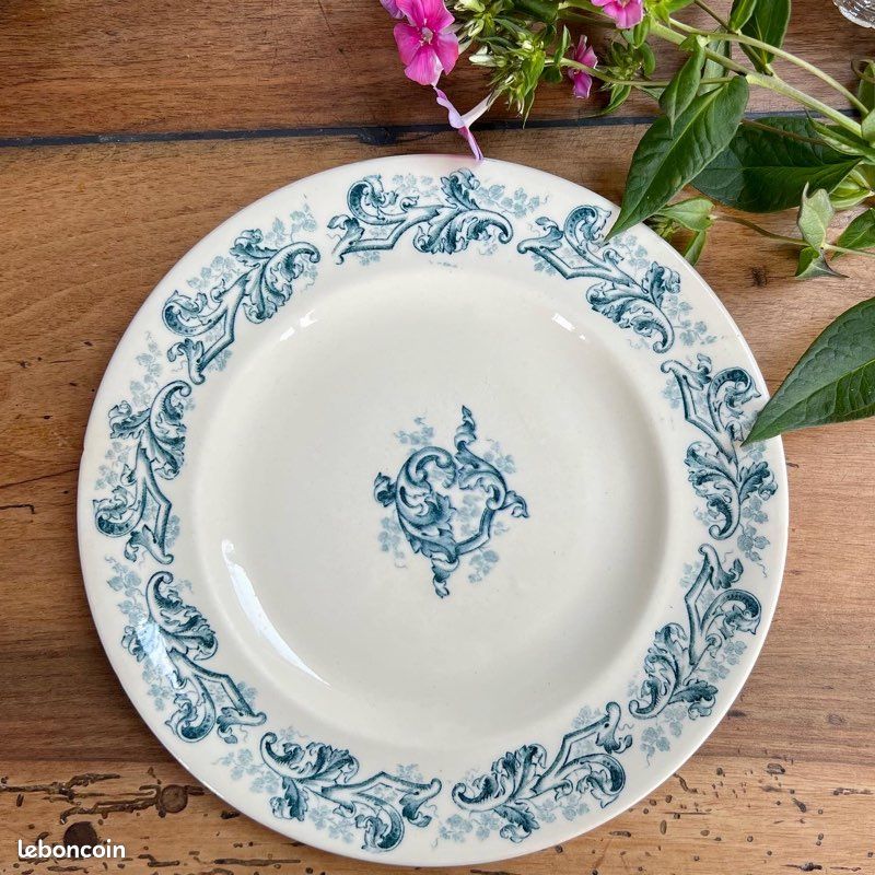Charmant duo d’assiettes plates anciennes - Longwy Russes (image 6)