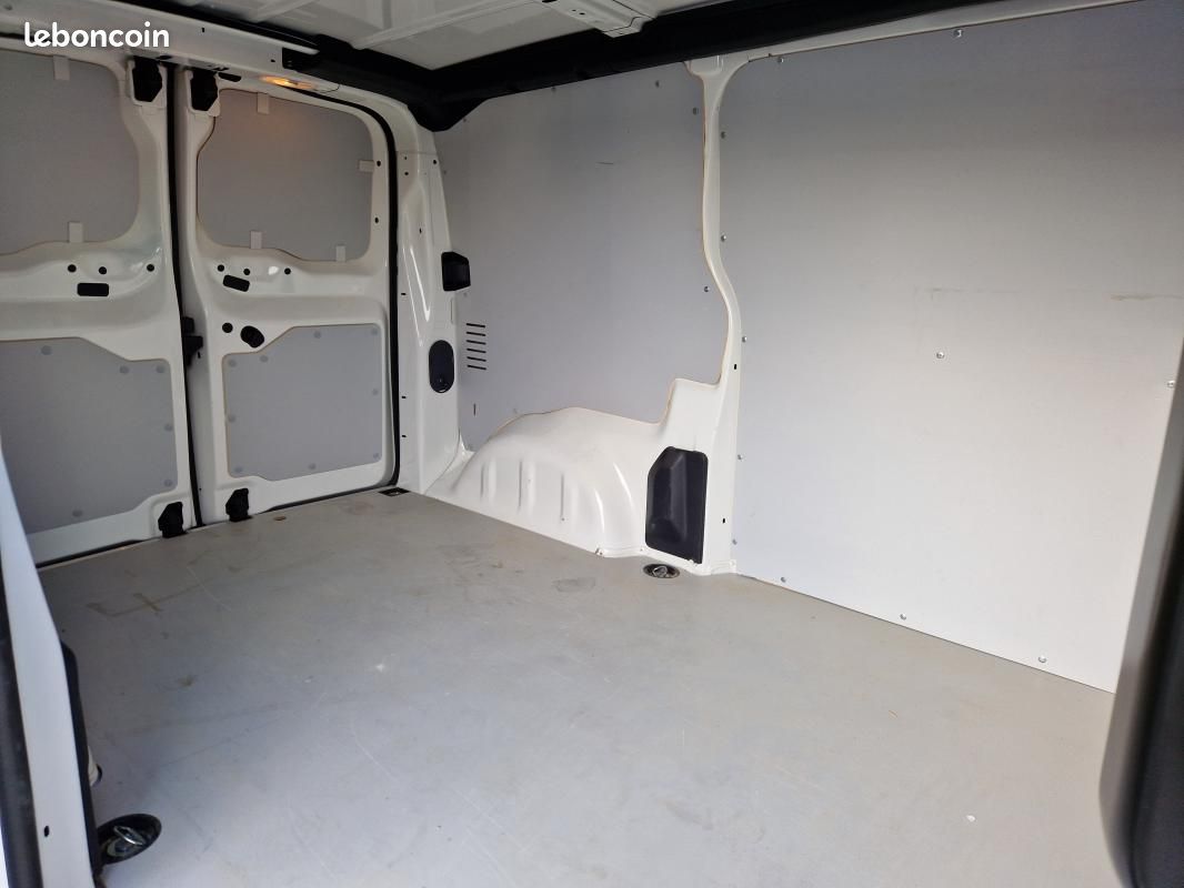 Opel Vivaro 1.5 120cv L2 START AND STOP (image 12)