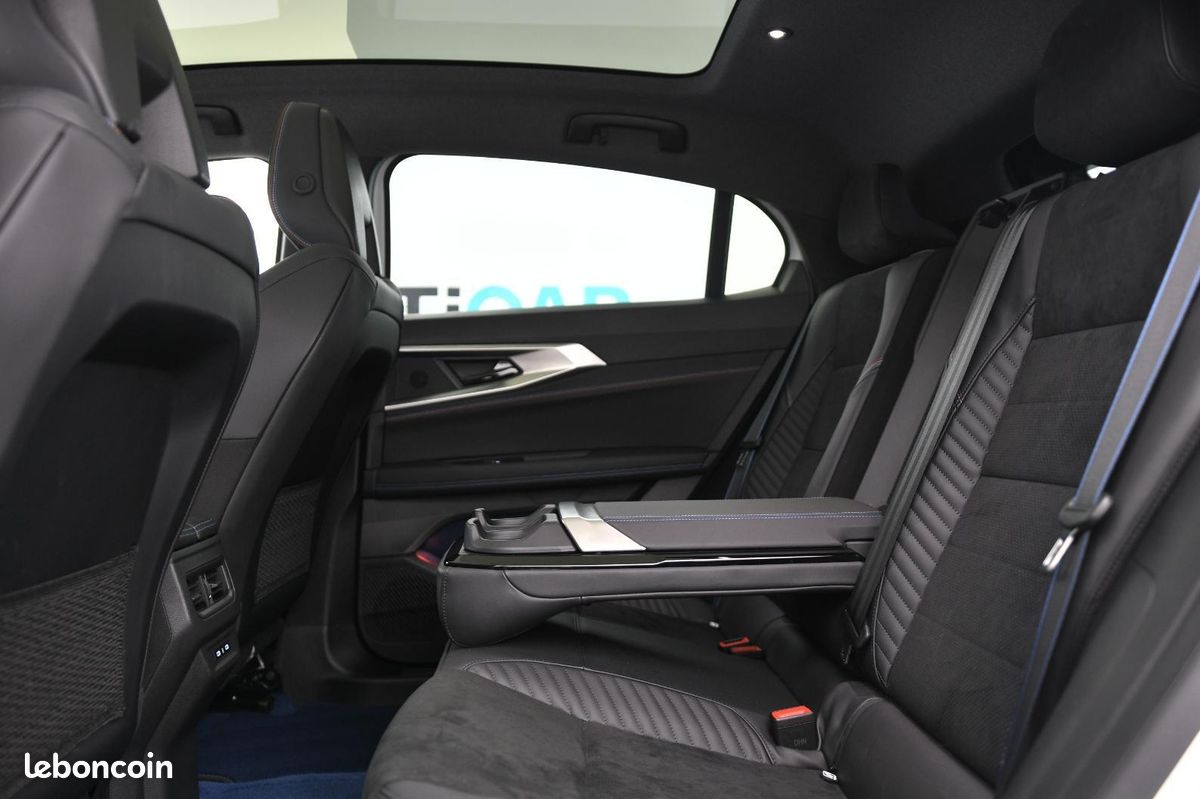 RENAULT RAFALE E-Tech 4x4 300 atelier Alpine (image 4)