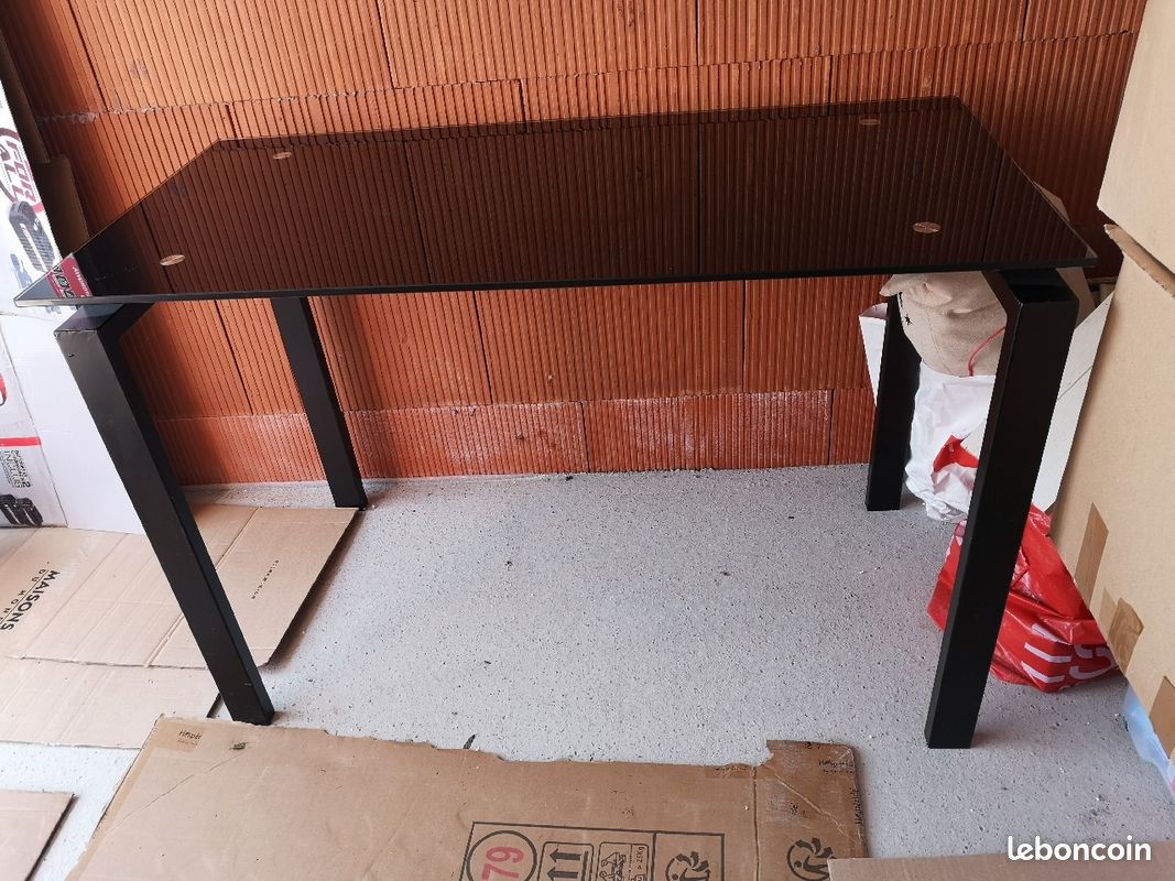 Table (image 1)