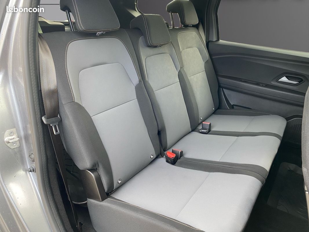 DACIA JOGGER 1.0 TCE 5 places EXTREME + Attelage Carplay Caméra de recul Garantie constructeur 2027 (image 14)