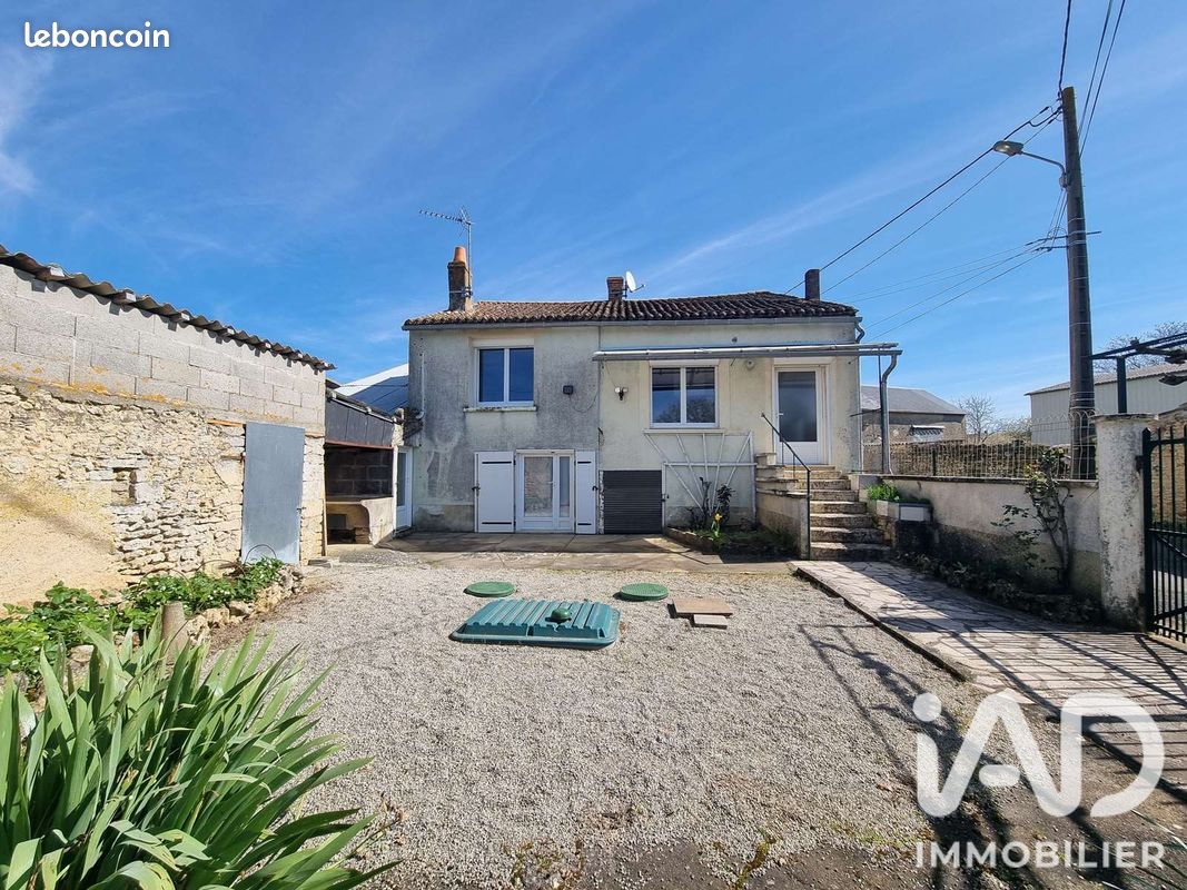 Maison 4 pièces 85 m² · à Thénezay · 85 m² · 62 000 €