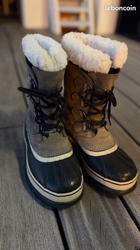 Bottes Sorel caribou 40 excellent état (image 1)