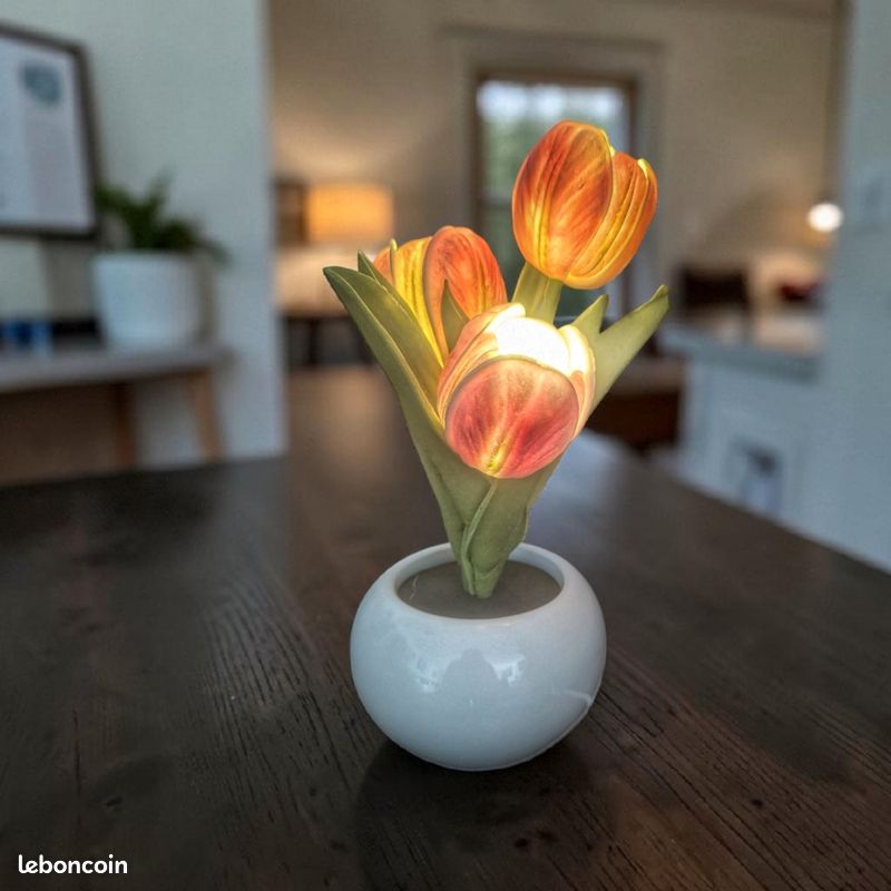 Lampe tulipe rose (image 1)