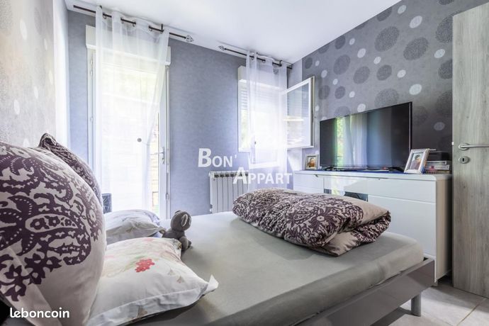 https://img.leboncoin.fr/api/v1/lbcpb1/images/95/dc/b3/95dcb34fcc9e818e5cc9901bcde6f16ab65df07f.jpg?rule=ad-image