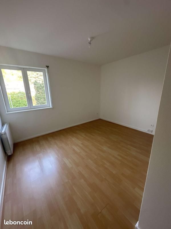 Appartement 3 pièces 77 m² · à Bourgoin-Jallieu · 77 m² · 811 €/mois