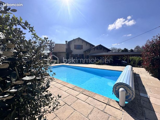 Villa 7 pièces 151 m²