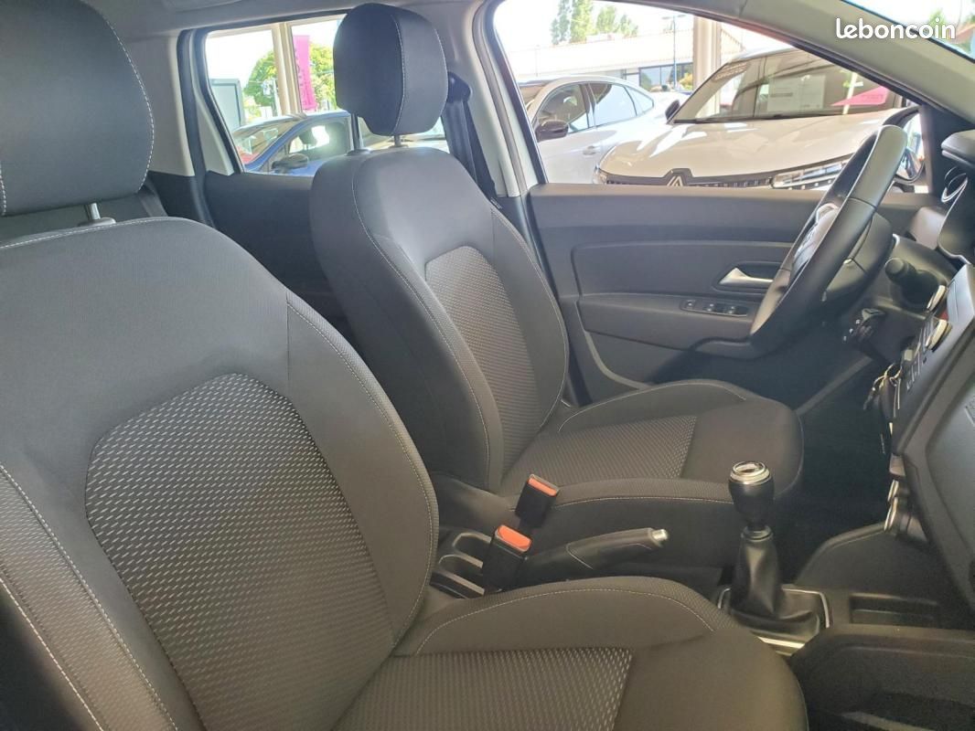 Dacia Duster Blue dCi 115 4x2 Confort (image 14)