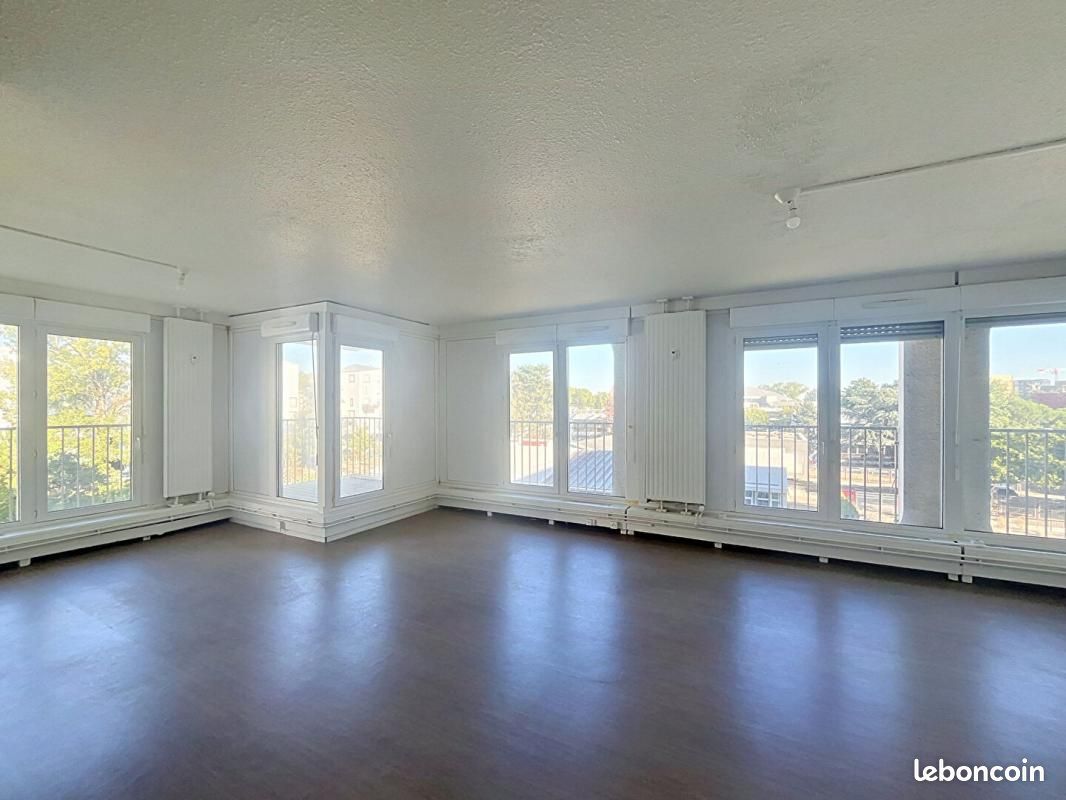Appartement 3 pièces 79 m² · à Bordeaux · 79 m² · 133 847 €