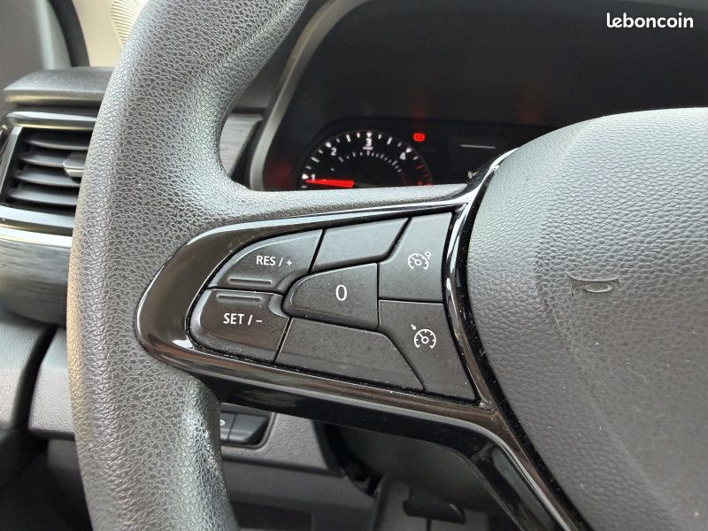 Renault TRAFIC III FG L1H1 3T 2.0 BLUE DCI 130CH GRAND CONFORT - SUIVI RENAULT (image 16)