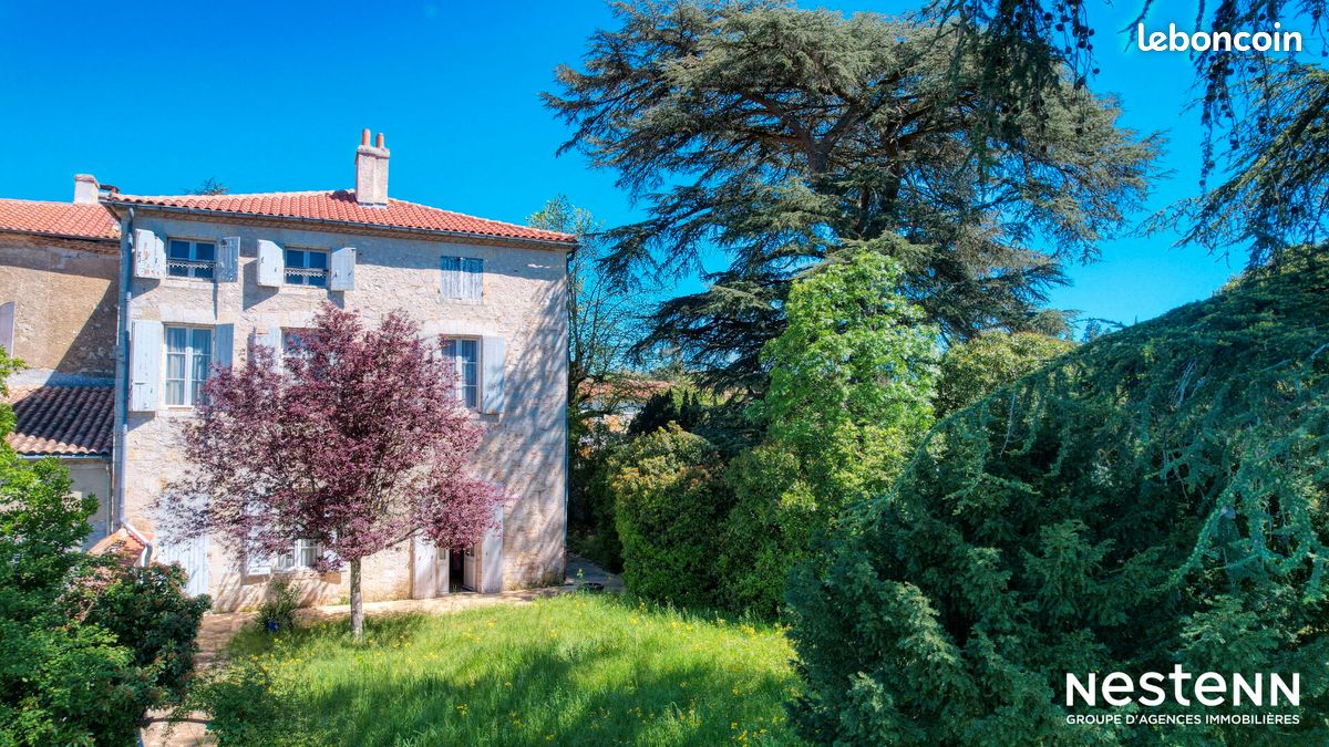 Maison 8 pièces 260 m² · à Condom · 260 m² · 274 000 €