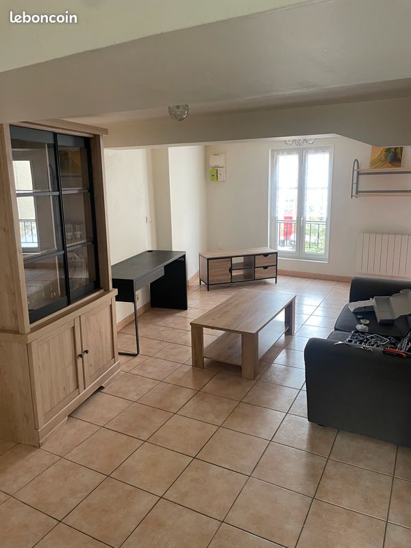 Appartement 2 pièces 42 m² · à Lorris · 42 m² · 450 €/mois