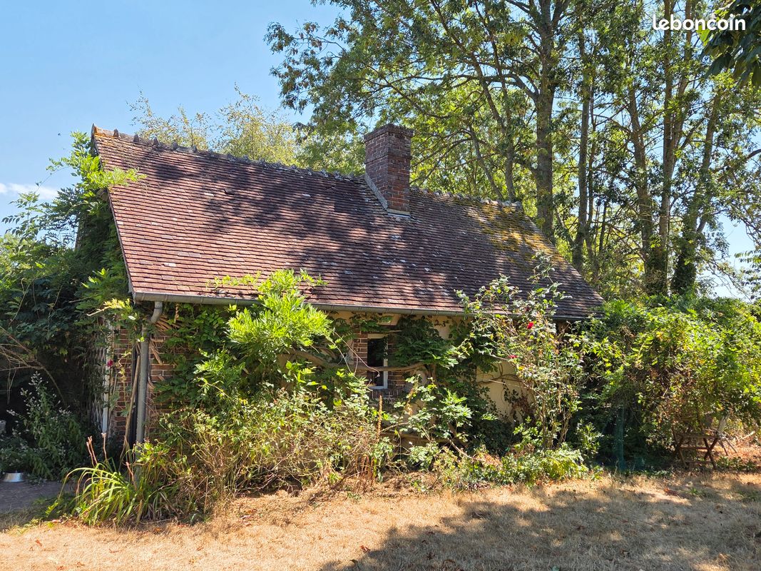 Maison 1 pièce 25 m² · à Les Ventes · 25 m² · 300 €