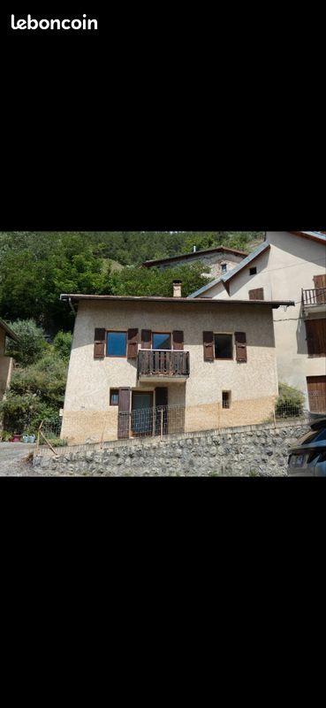 Maison 3 pièces 65 m² · à Espinasses · 65 m² · 127 000 €