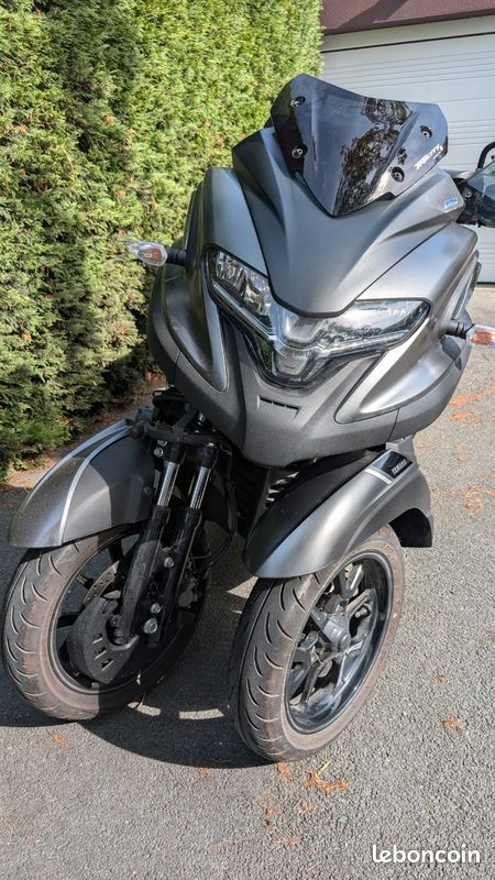 Scooter 3 roues Yamaha tricity 300 sport (image 2)