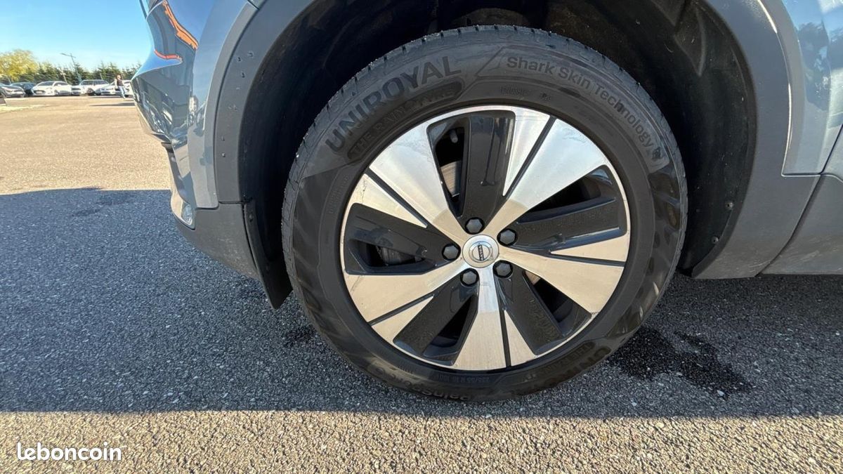 Volvo XC40 BUSINESS T2 129 ch Geartronic 8 Momentum (image 33)