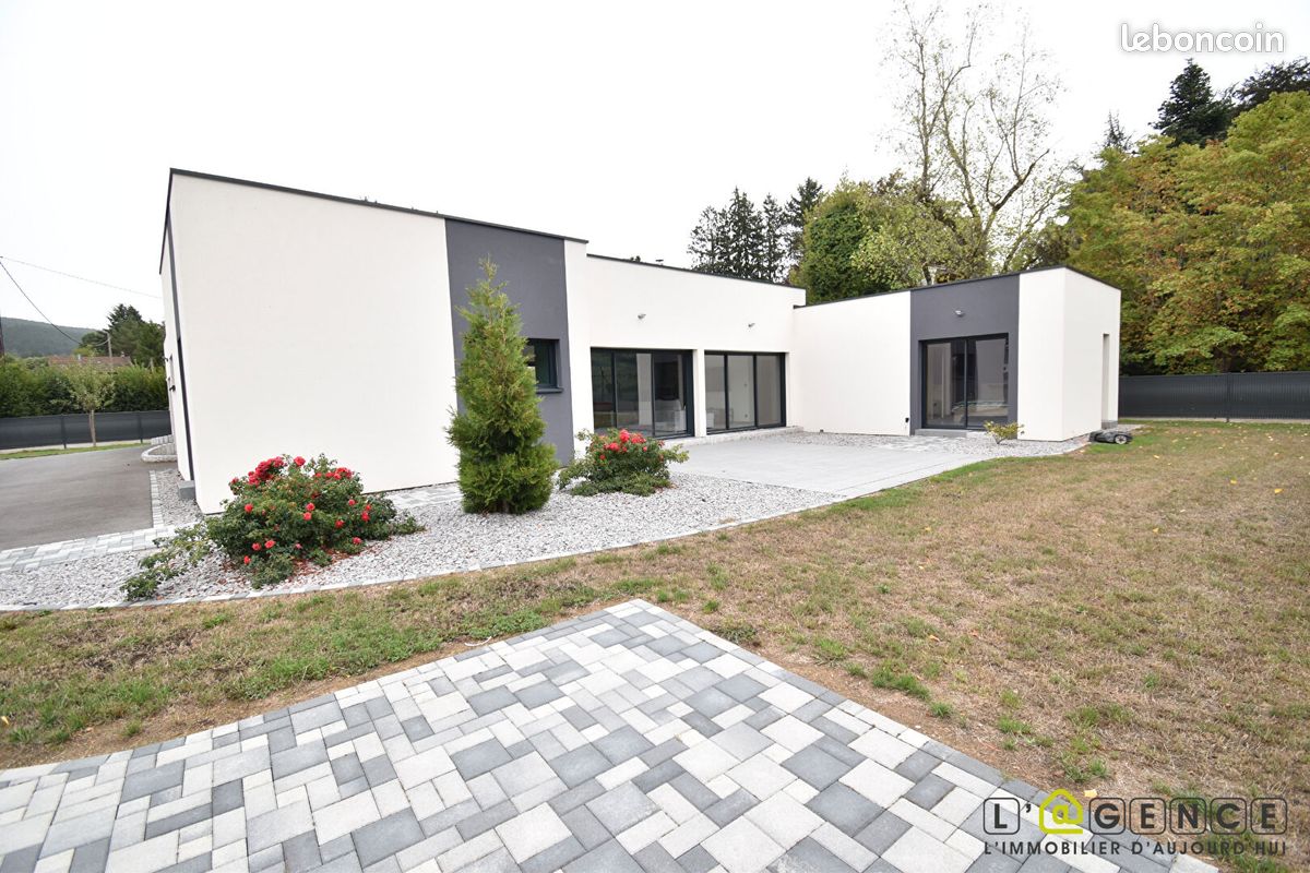 Maison 5 pièces 156 m² · à Anould · 156 m² · 499 000 €