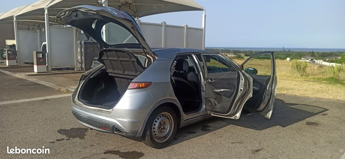 Honda Civic 1.8 Vtec 140 (prix à débattre) (image 2)