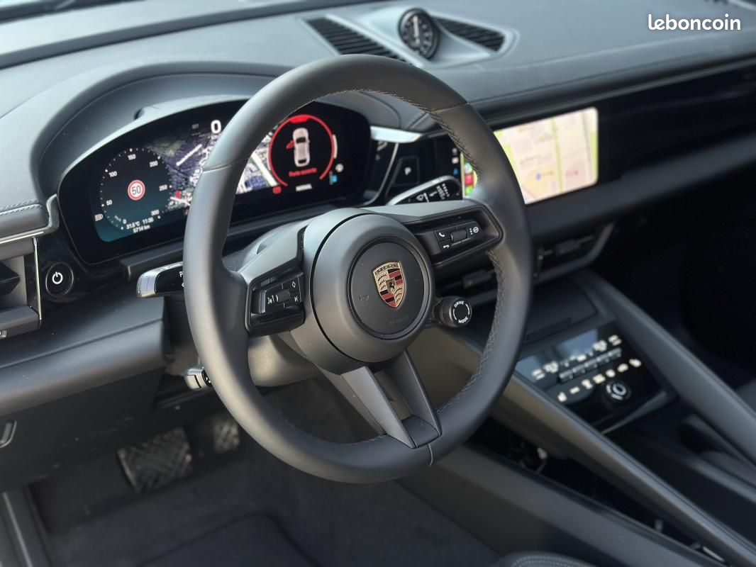 Porsche Macan ELECTRIQUE 360 CH 100KWH / 1RE MAIN FRANÇAISE ETAT NEUF (image 6)