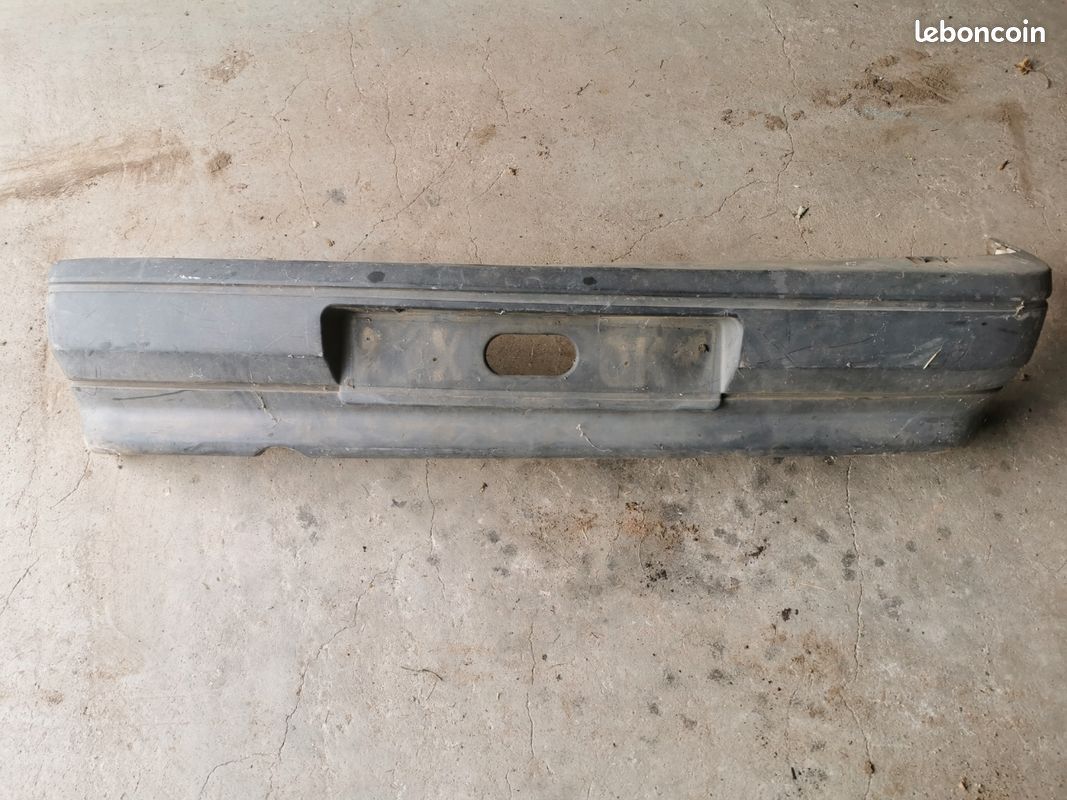 Clio 1 pare choc arrière (image 1)