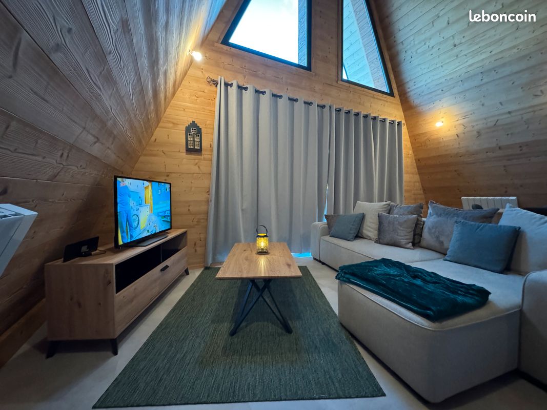 Chalet (image 13)