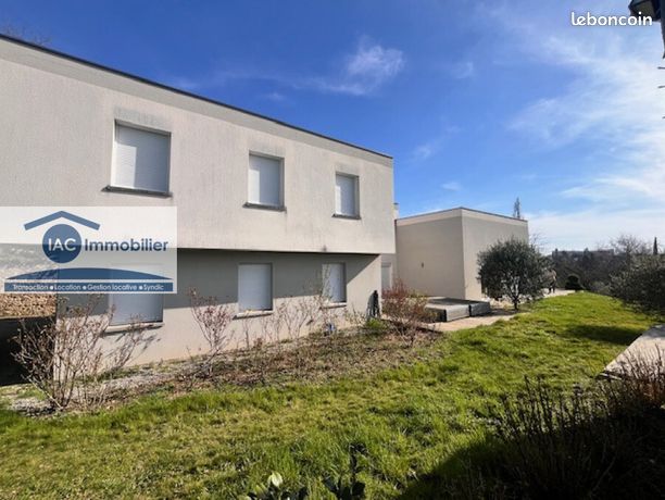 Villa 6 pièces 161 m²