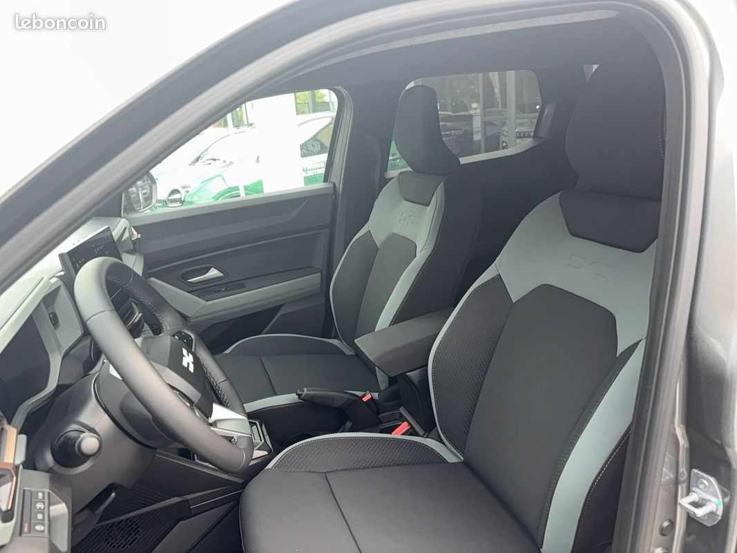 DACIA Duster Hybrid 155 Extreme (image 9)
