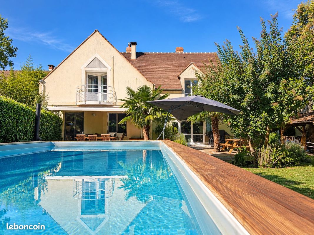 Maison 7 pièces 180 m² · à Senlis · 180 m² · 785 000 €