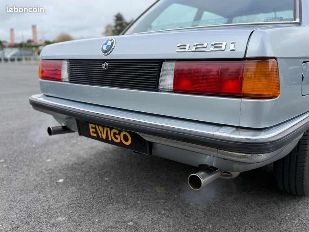 BMW Série 3 e21 323i coupe 143 ch - ENTRETIEN COMPLET - PONT AUTO BLOQUANT - BOITE 5 - SILENCIEUX SUPERSPRINT (image 10)