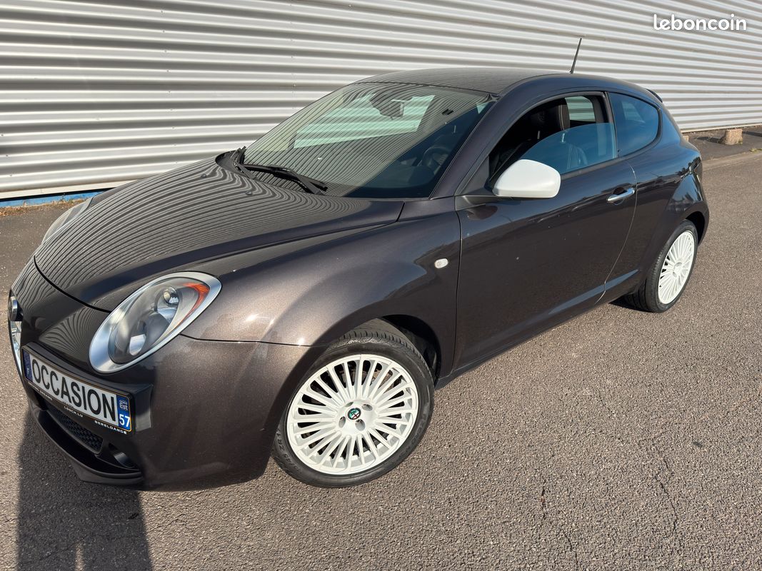 Alfa romeo MITO 1.4 MPI 78ch junior 1ère main - climatisation (image 1)