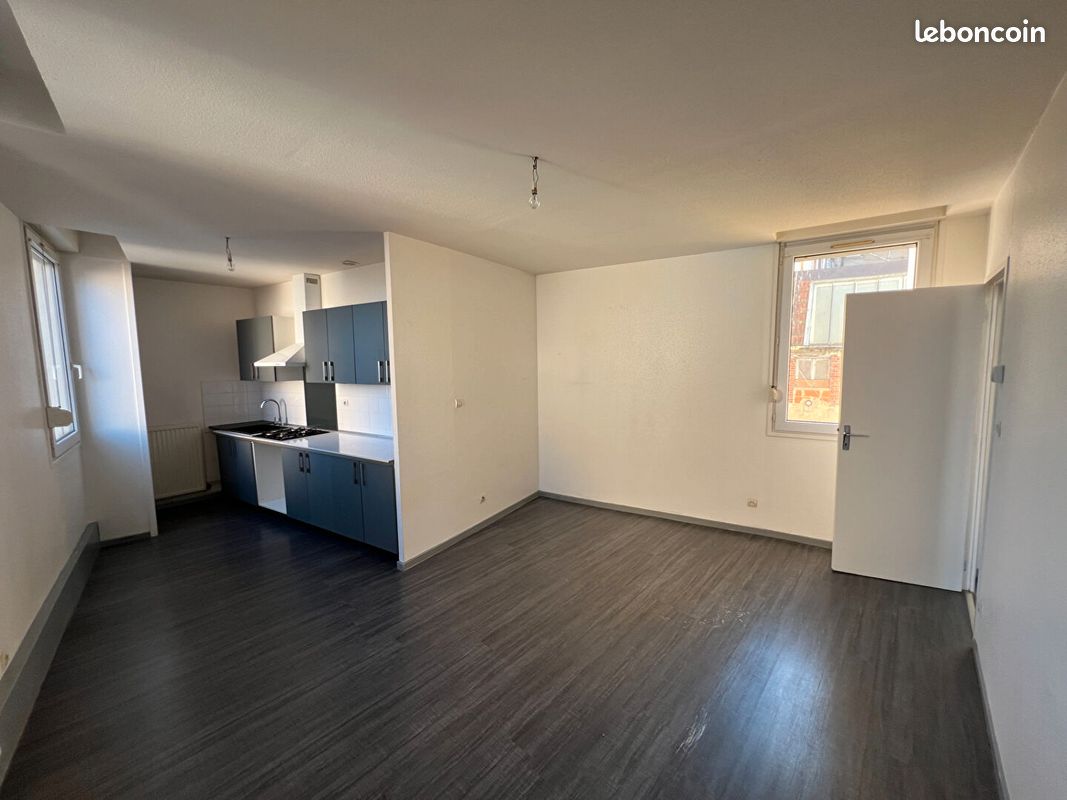 Appartement 2 pièces 41 m² · à Roanne · 41 m² · 399 €