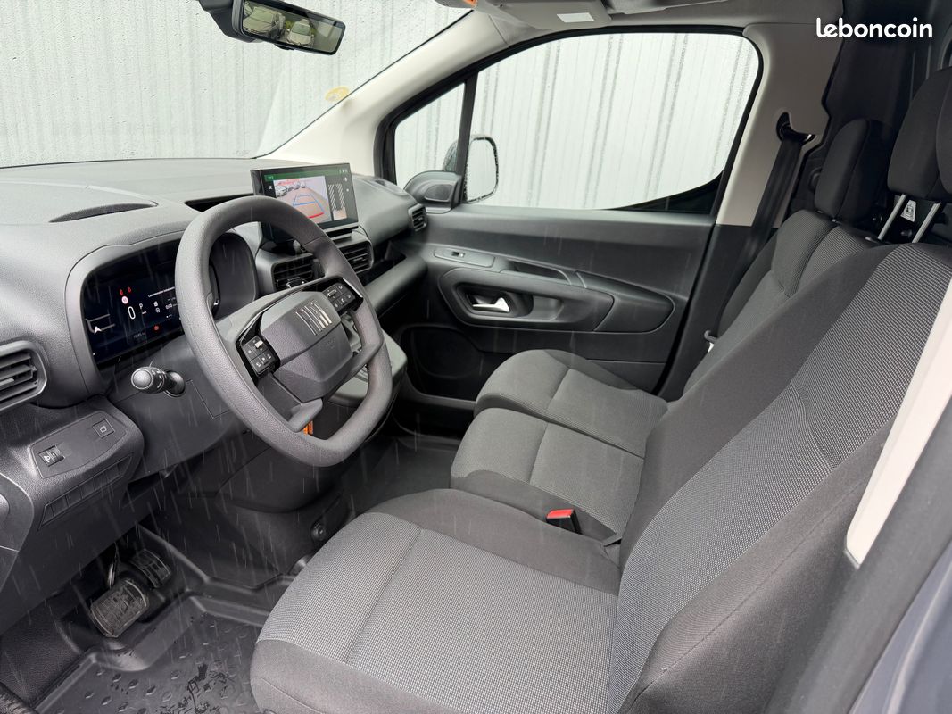 FIAT DOBLO FG XL 950kg BlueHDi 130ch S&S EAT8 (image 3)