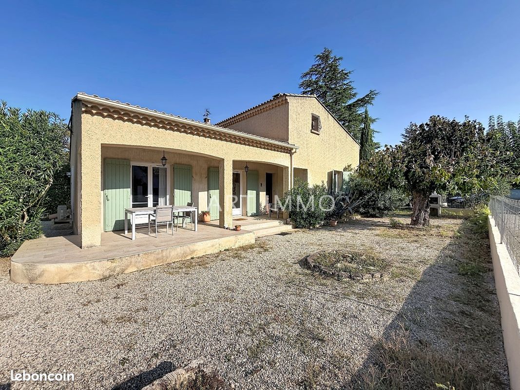 Maison 4 pièces 108 m² · à Taillades · 108 m² · 371 000 €