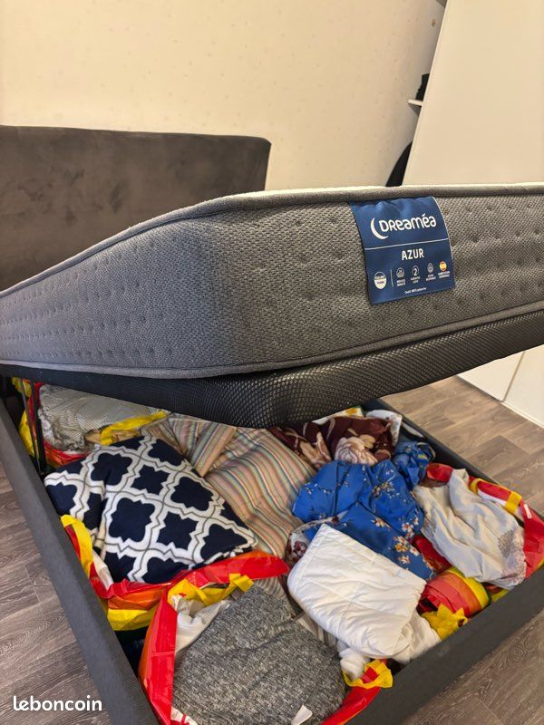 Lit double avec matelas et avec rangement (image 2)