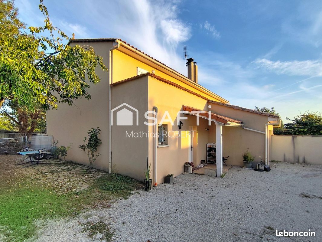 Maison 4 pièces 98 m² · à La Boixe · 98 m² · 141 000 €