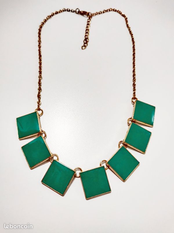 Collier 3 colors (image 1)