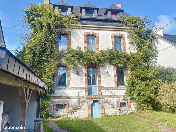 Propriété 10 pièces 216 m²