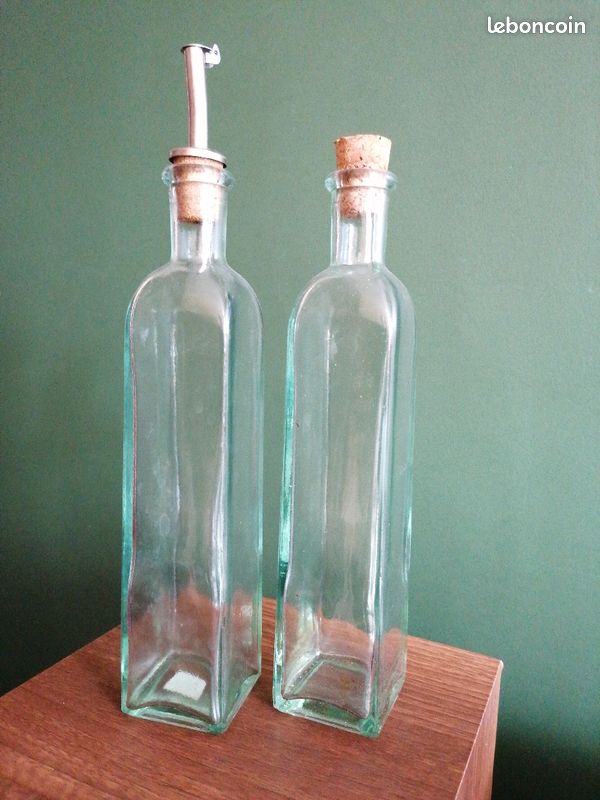 Bouteilles anciennes ou soliflores (image 1)