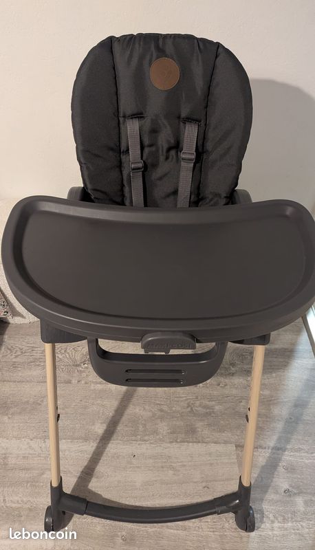 Chaise haute (image 1)