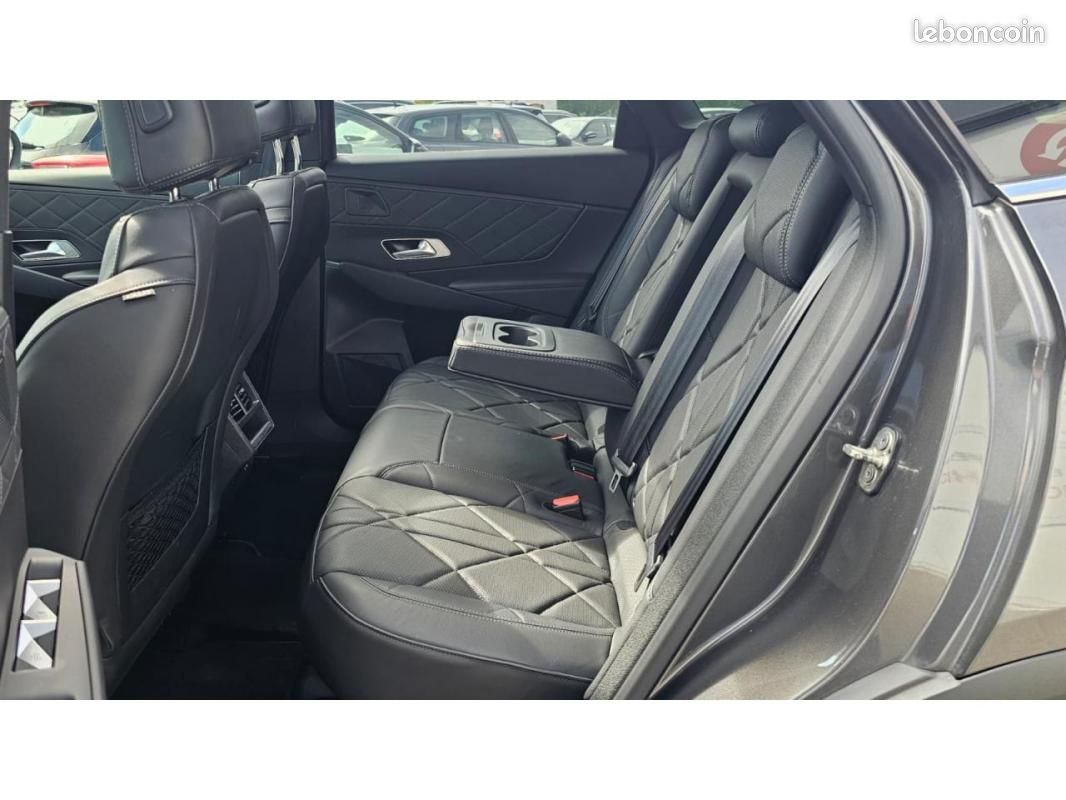 DS 7 Crossback So Chic inspiration RIVOLI Noir Basalte 1.5 BlueHDi 130cv EAT8 SURÉQUIPÉE (image 20)