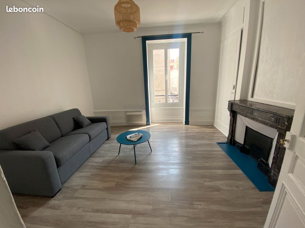 Appartement 1 pièce 35 m² · à Oullins-Pierre-Bénite · 35 m² · 720 €/mois