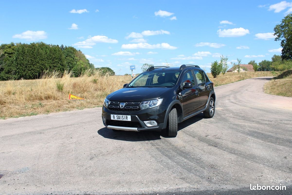 Dacia SANDERO III STEPWAY 95 CV DIESEL 15 ANNIVERSAIRE GPS CAMÉRA CLIM AUTO RÉGULATEUR BLUETOOTH (image 4)