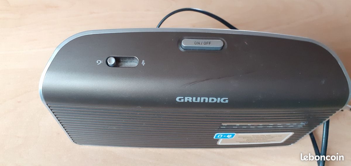 Poste de radio Grundig (image 6)