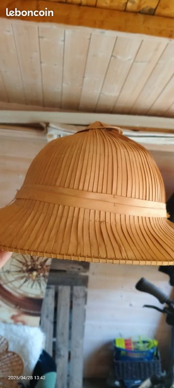 Chapeau vietnamien (image 1)