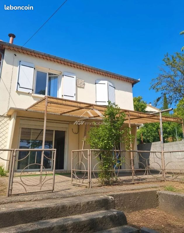 Maison 6 pièces 130 m² · à Les Salles-du-Gardon · 130 m² · 186 000 €