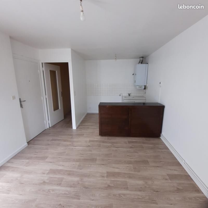 Appartement a louer lons-le-saunier - 1 pièce(s) - 35 m2 - Surfyn